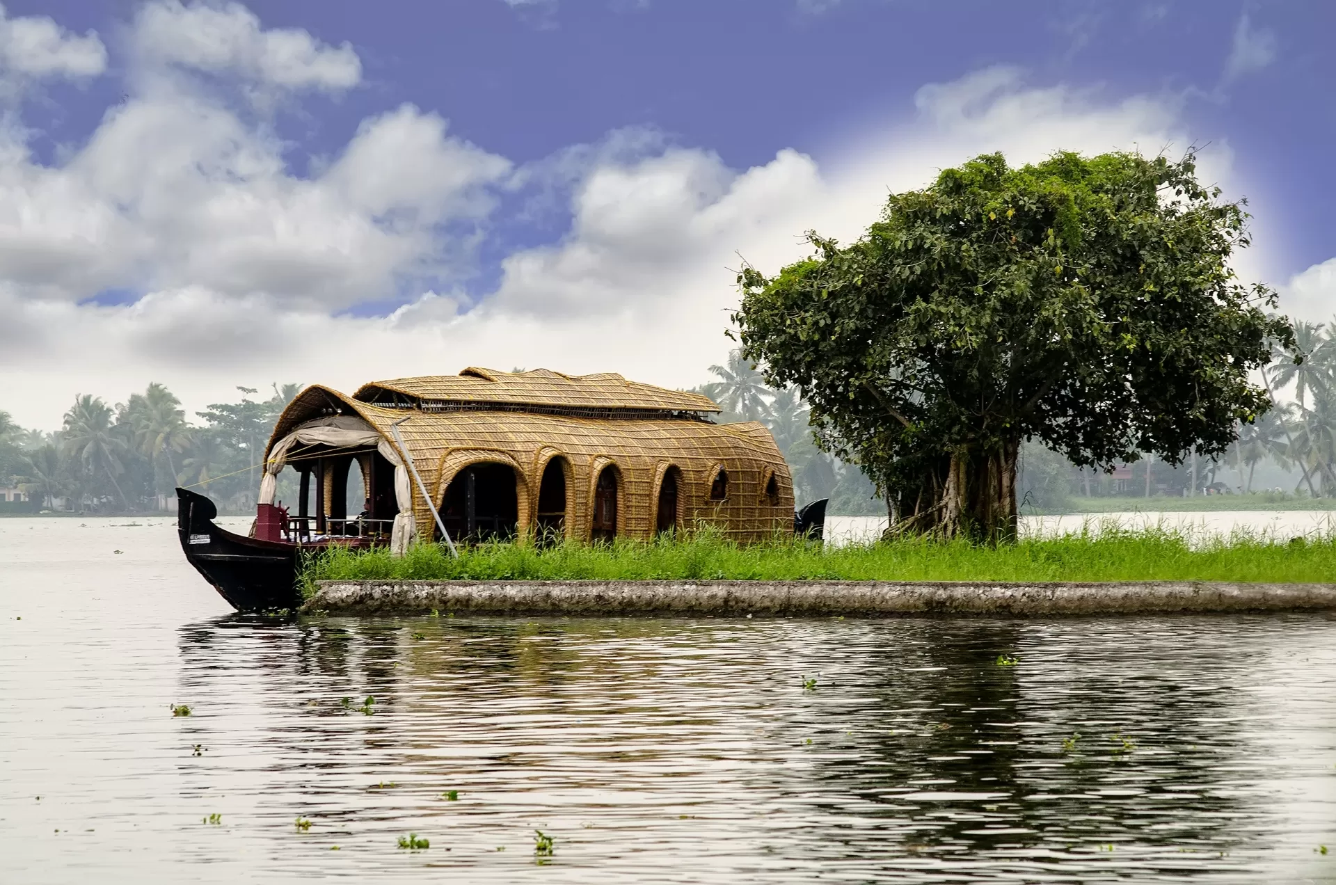 KERALA WEEK-LONG ROMANTIC — 7 DAYS TOUR PACKAGE