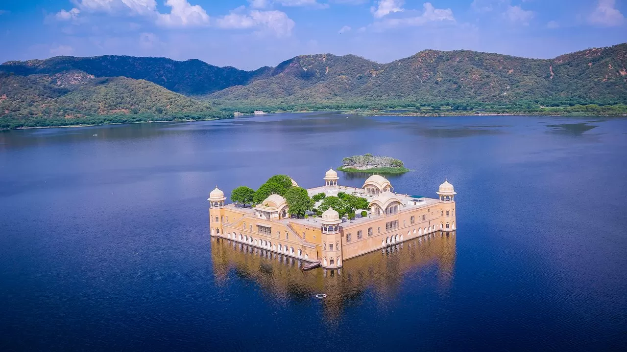 6 DAYS, 3 MARVELS – EMBARK ON A GOLDEN TRIANGLE ADVENTURE