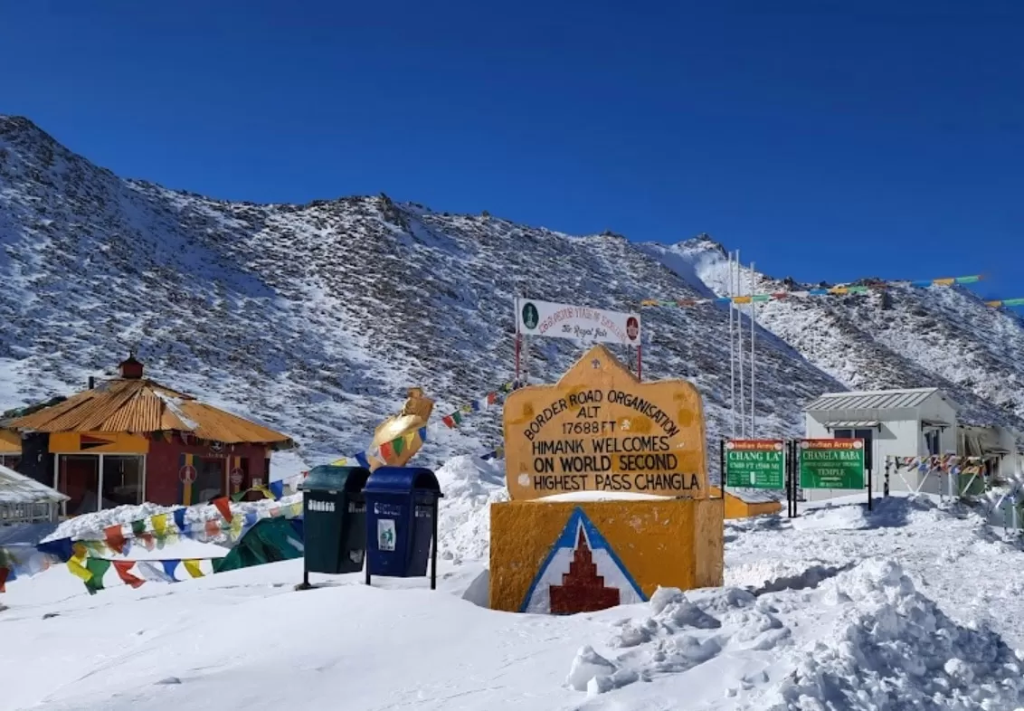 9 DAYS DIVINE VALLEYS: VAISHNO DEVI AND KASHMIR WINTER ESCAPE
