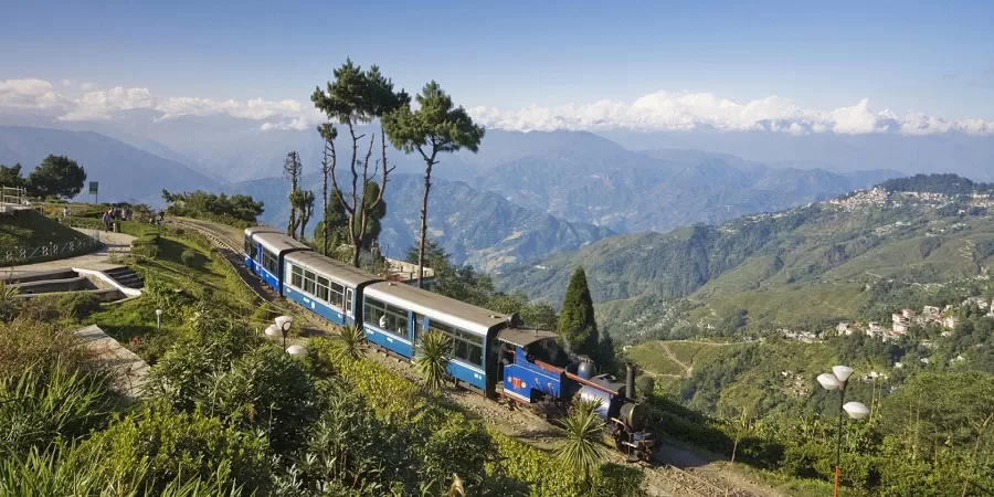 HIMALAYAS 5 DAYS SIKKIM AND DARJEELING ESCAPADE